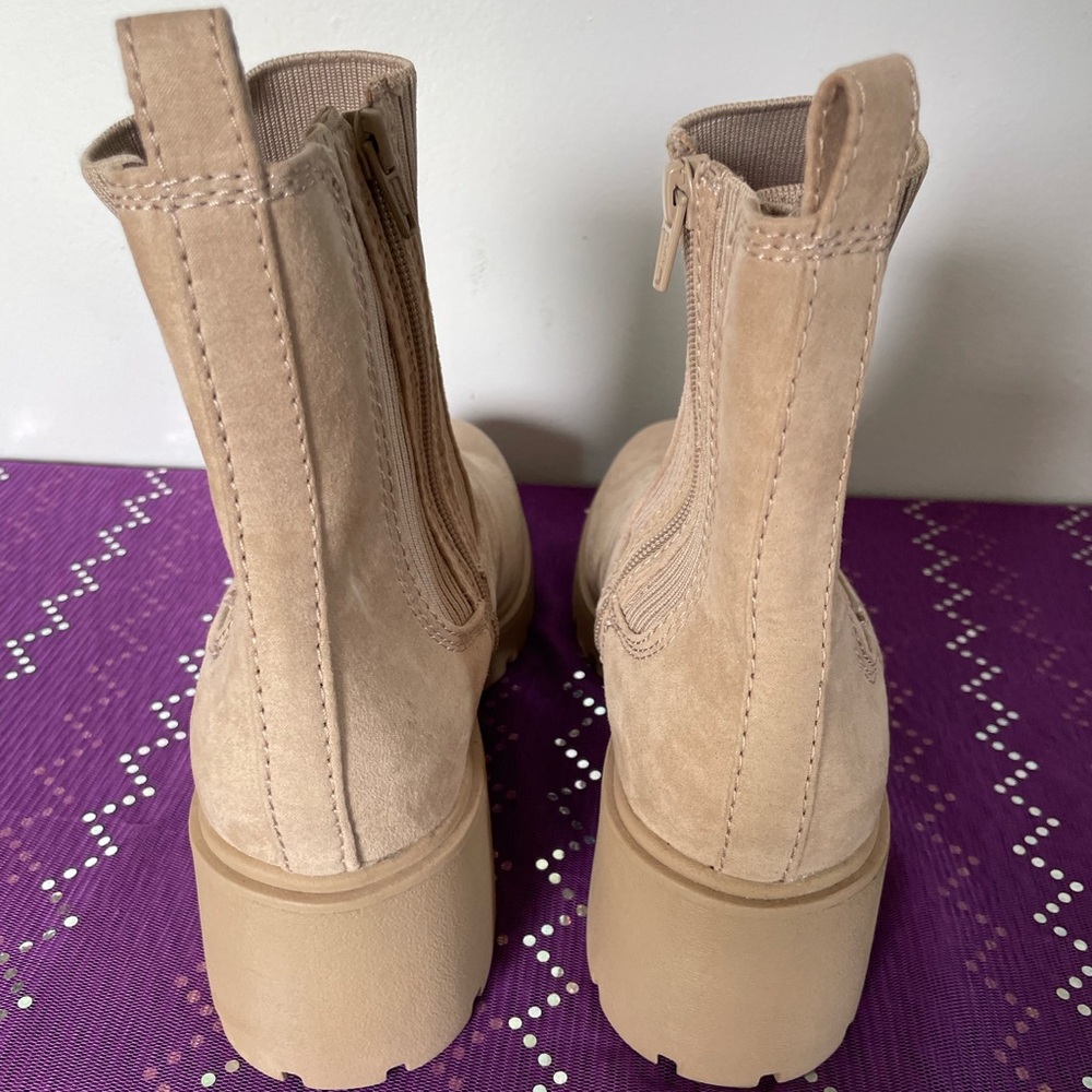 NWOT Women's No Boundaries Tan Ankle Boots, Size 9 - Picture 4 of 8